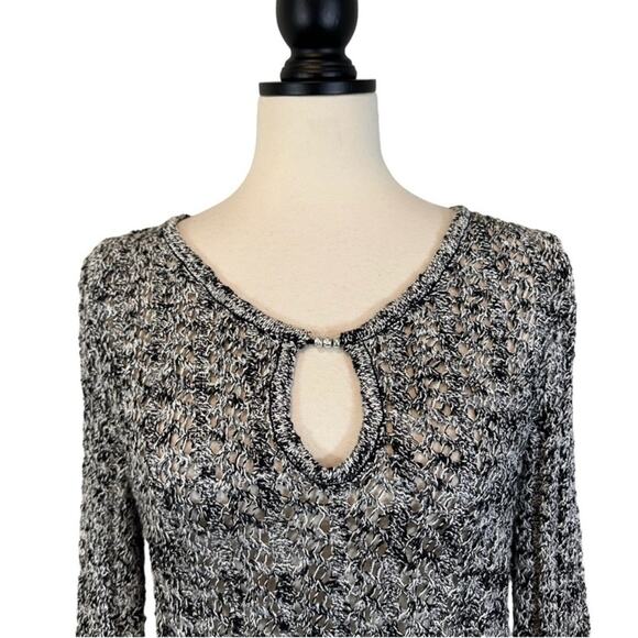 St. John Sport Open Knit KeyHole Neck Sweater Size S Black Gray Classic - Picture 2 of 8
